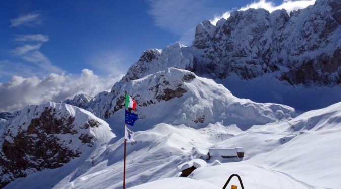 Rifugio Albani m 1939 e Cima bianca