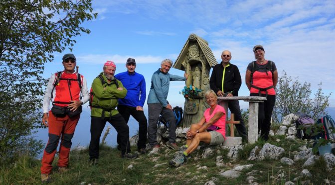 Altopiano di Cariadeghe, Corna di Caì 1158m e Monte Ucia 1168m